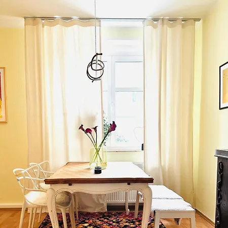 Kuechwaldblick Designsuite Апартаменты Хемниц